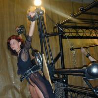 bdsm thumbs